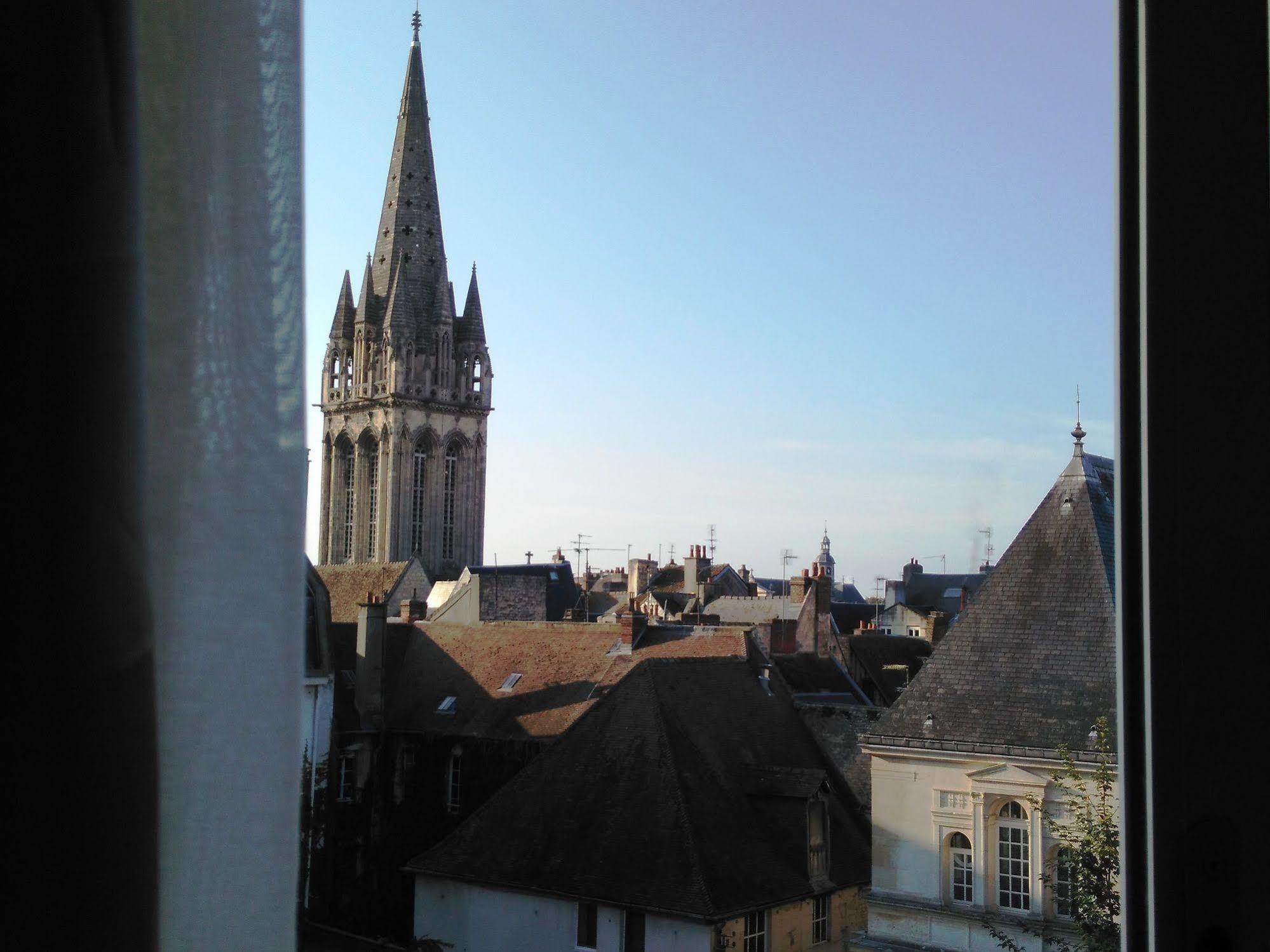 Hotel Des Quatrans Caen Exterior photo